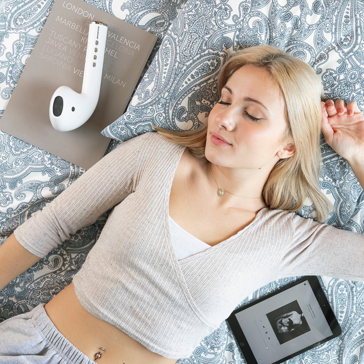 Haut-Parleur sans Fil Multifonction en Forme d'Écouteur Géant Funsker InnovaGoods